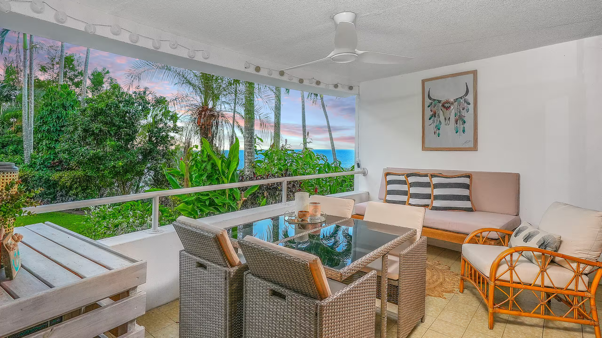 Fully Self Contained Stylish One-bedroom Apartment