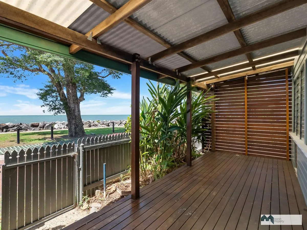Experience Nostalgia ... Waterfront With Fully Self-contained Granny Flat